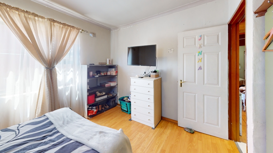 3 Bedroom Property for Sale in Rondevlei Park Western Cape